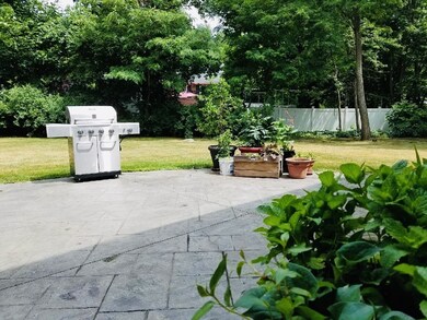 125 Varnum Rd, Dracut, MA 01826 - photo 4