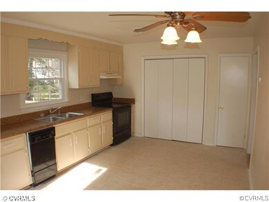 8800 Rainwater Rd, North Chesterfield, VA 23237 - photo 4