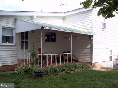 6919 Digby Rd, Gwynn Oak, MD 21207 - photo 4