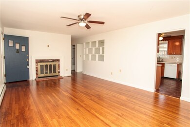 7 Smithfield Dr, Middletown, RI 02842 - photo 6