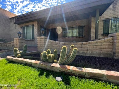 Front Entrance w/Cacti