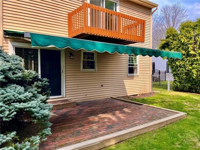 Motorized retractable awning