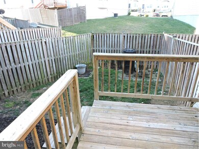 39 Litchfield Ln W, Martinsburg, WV 25405 - photo 7