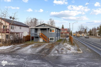 3-Exterior Front-DW-2942