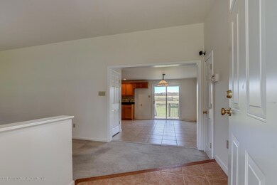 25 N Valley Road Roosevelt NJ-large-007-