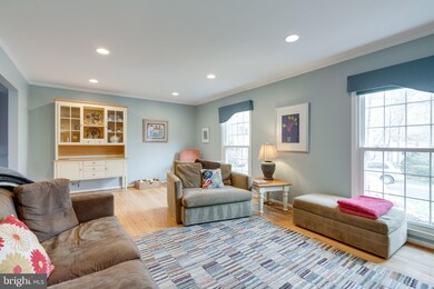 4902 Loosestrife Ct, Annandale, VA 22003 - photo 5