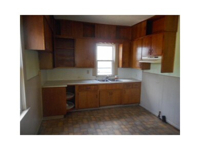 724 W 7th St, Anderson, IN 46016 - photo 3