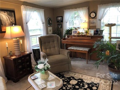 300 Meadowbrook Ct unit 18, Hendersonville, NC 28792 - photo 7