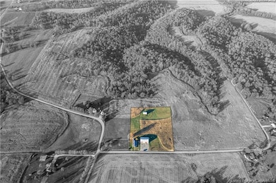 8261 W Cox Ferry Rd, Campbellsburg, IN 47108 - photo 6