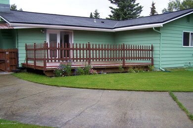 7318 Madelynne Dr, Anchorage, AK 99504 - photo 3