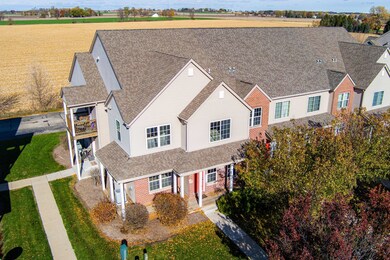 639 Stonegate Dr, Sycamore, IL 60178 - photo 3