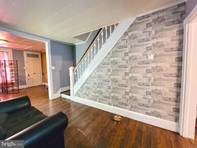 321 S 17th St, Reading, PA 19602 - photo 5