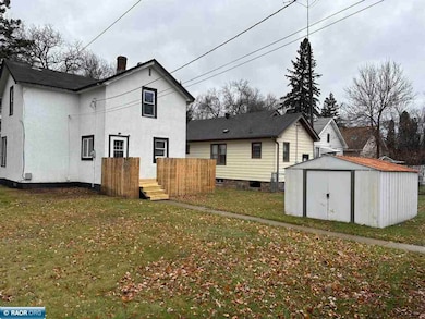 2530 2nd Ave E, Hibbing, MN 55746 - photo 4