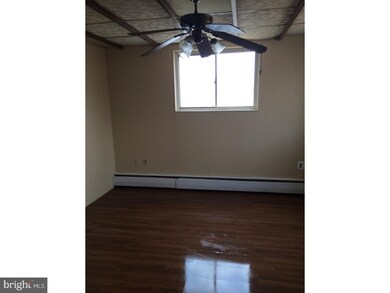 942 N 10th St, Reading, PA 19604 - photo 7