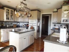 Large Kitchen