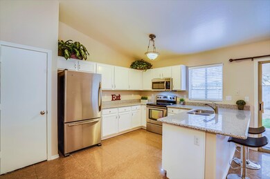 New Granite in the Kitchen!