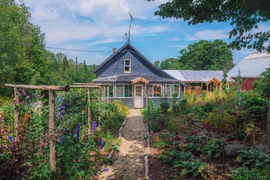 3118 W Glover Rd, Barton, VT 05822 - photo 3