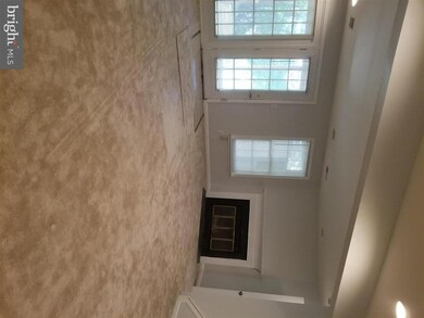 3700 Angelton Ct, Burtonsville, MD 20866 - photo 4