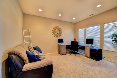 7 - Office (1)