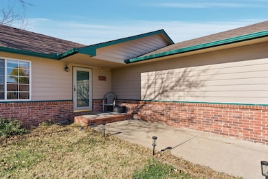 5023 S Mount Carmel Ave, Wichita, KS 67217 - photo 4