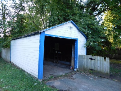 276 Mckinley Ave N, Battle Creek, MI 49017 - photo 5