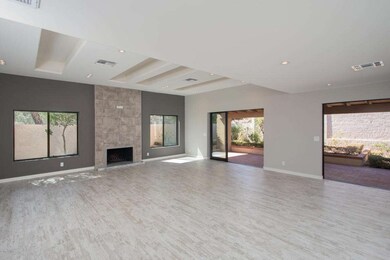 2502_E_Montebello_07