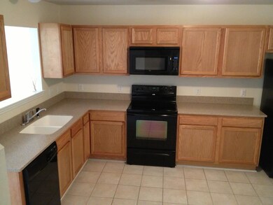 309 Doris Place Dr, Jacksonville, NC 28540 - photo 5