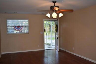 2237 Bills Dr, Jacksonville, FL 32210 - photo 4
