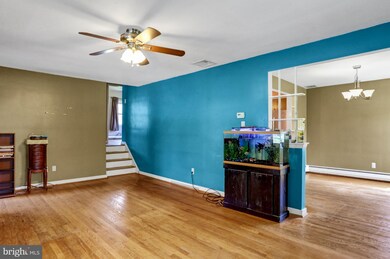 209 W 39th St, Reading, PA 19606 - photo 5
