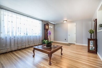 25 Fellsmere Ave, Stoneham, MA 02180 - photo 5