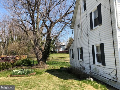 2814 Grindon Ave, Baltimore, MD 21214 - photo 2