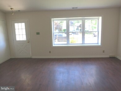 49 Woodvale Dr, Atco, NJ 08004 - photo 2