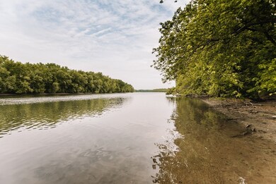 139 Hockanum Rd, Hadley, MA 01035 - photo 7