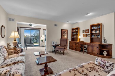 Big living room 49 Lakeview