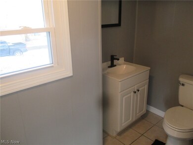 18 Creed St, Struthers, OH 44471 - photo 5