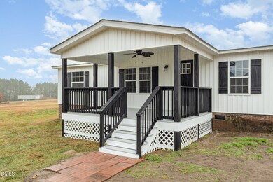 6197 Princeton Kenly Rd, Princeton, NC 27569 - photo 5