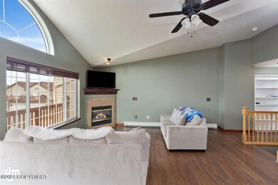 05-Living Room MS_7065