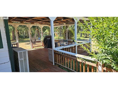 524 Azalea Dr, Elkton, OR 97436 - photo 7