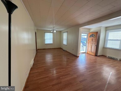 323 Georgetown Rd, Penns Grove, NJ 08069 - photo 5