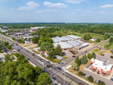7313 S Westnedge Ave-06