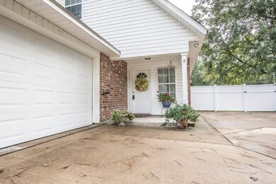 190 Northwood Dr, Pineville, LA 71360 - photo 2