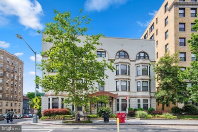 1669 Columbia Rd NW unit 302, Washington, DC 20009 - photo 2