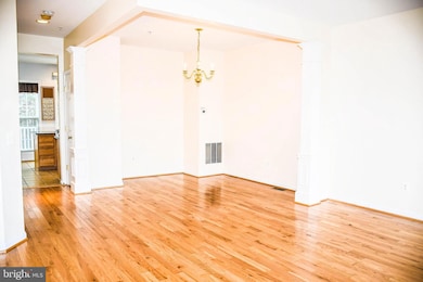 1600 White Oak Vista Dr, Silver Spring, MD 20904 - photo 3