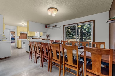 1410 NW Saginaw Ave, Bend, OR 97701 - photo 7