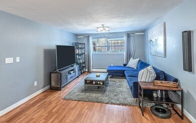 8 Commonwealth Ct unit 3, Brighton, MA 02135 - photo 2