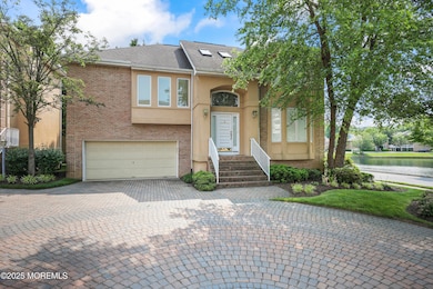 117 Sequoia Woods Ct, Holmdel, NJ 07733 - photo 2