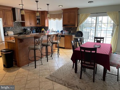 3801 Nedla Rd, Philadelphia, PA 19154 - photo 4