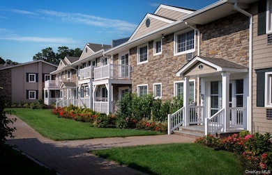 4 Williams Blvd unit 2G, Lake Grove, NY 11755 - photo 4