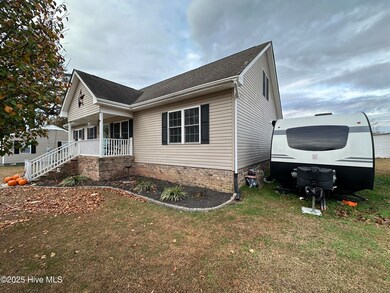 203 Garriss St, Conway, NC 27820 - photo 4