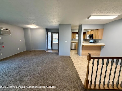 612 S Dibble Blvd, Lansing, MI 48917 - photo 5